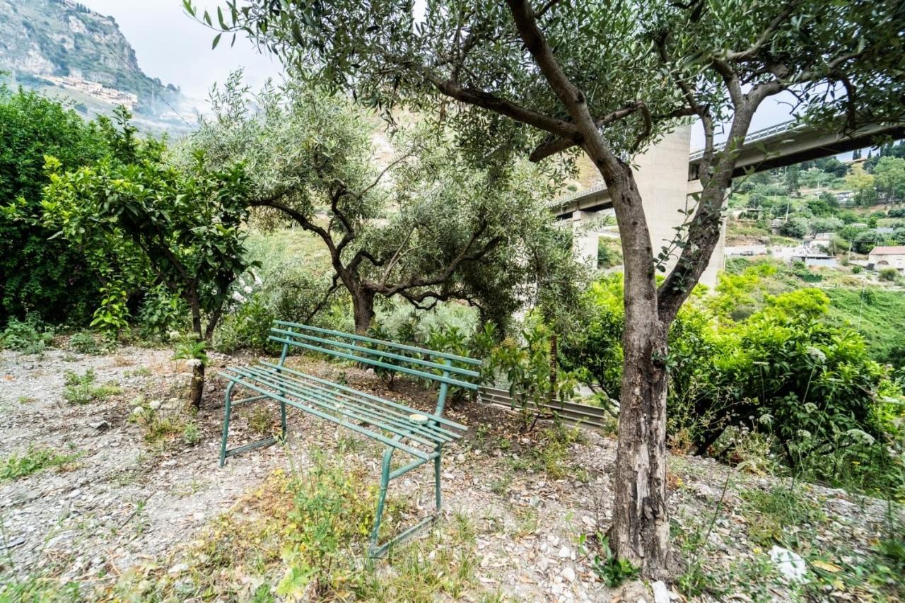 Villetta La Pietra 陶尔米纳 外观 照片